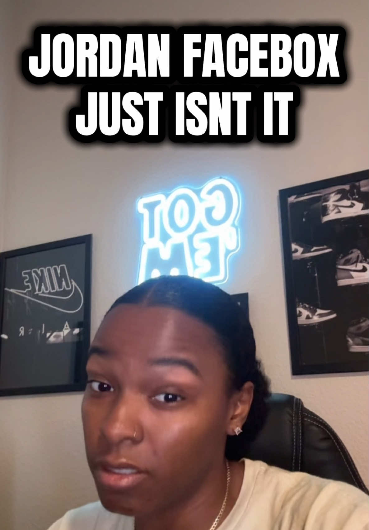 @DeeFootwork