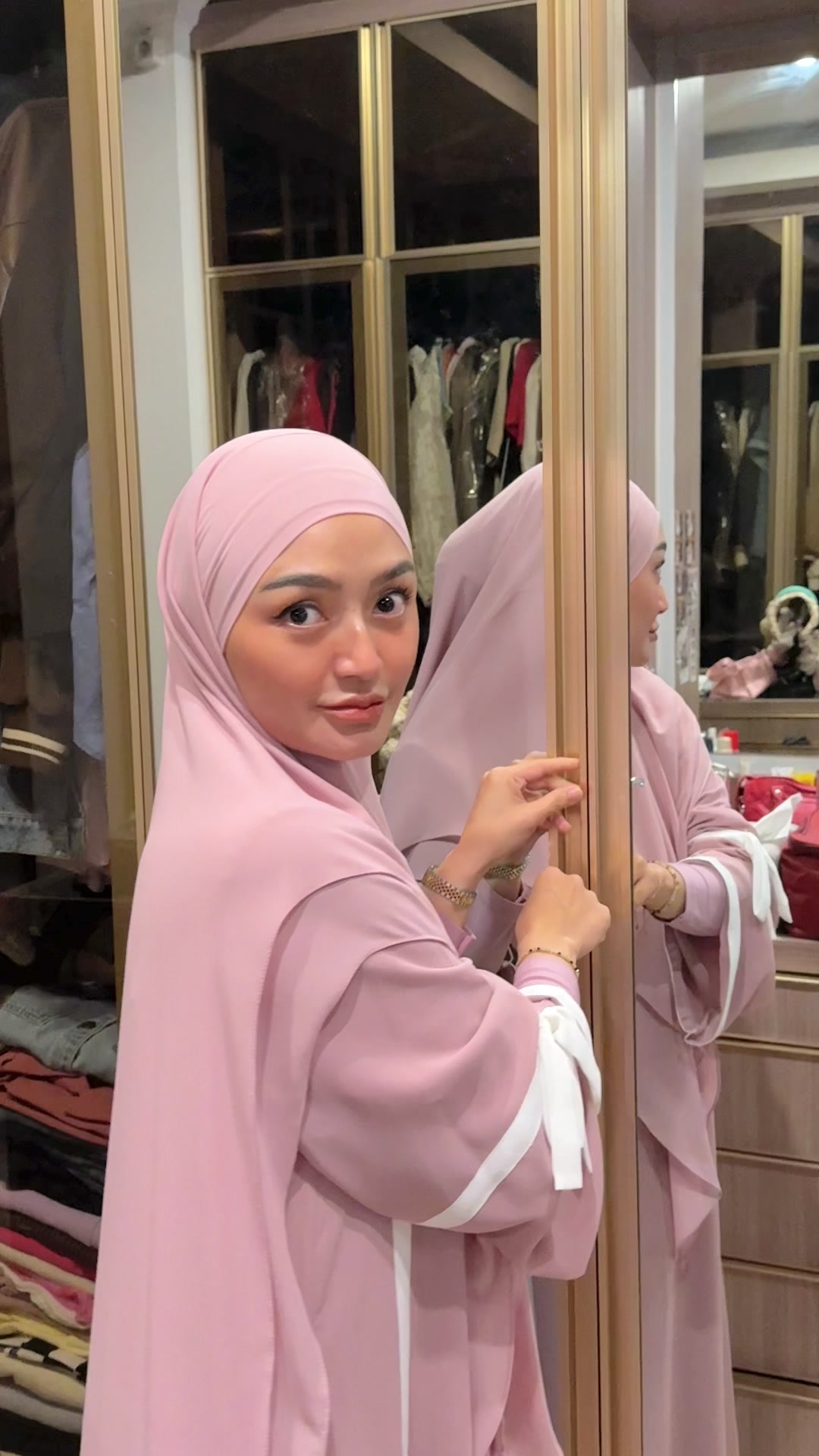 @KrisJiana & Siti Badriah