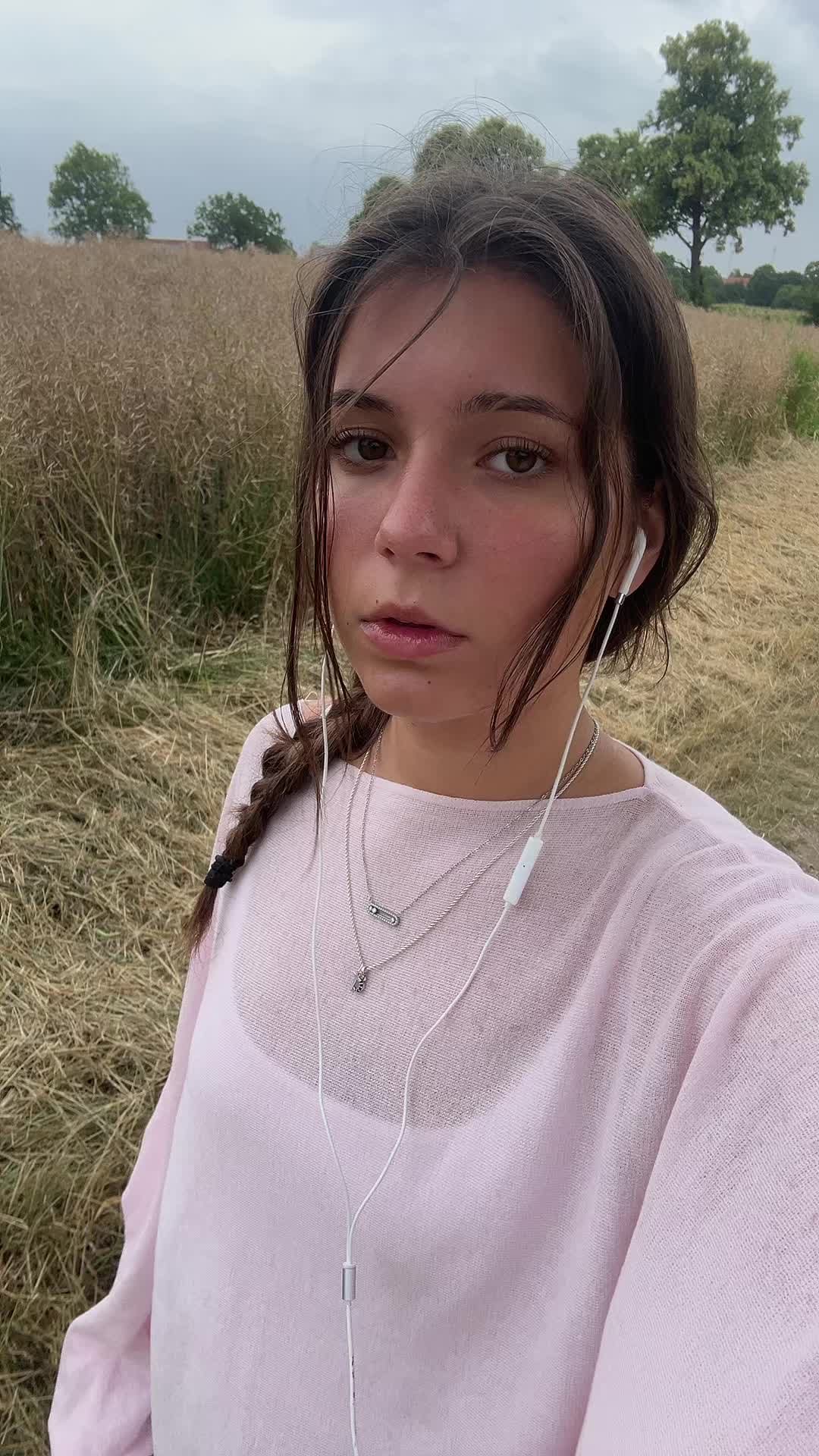 @Mia🌊