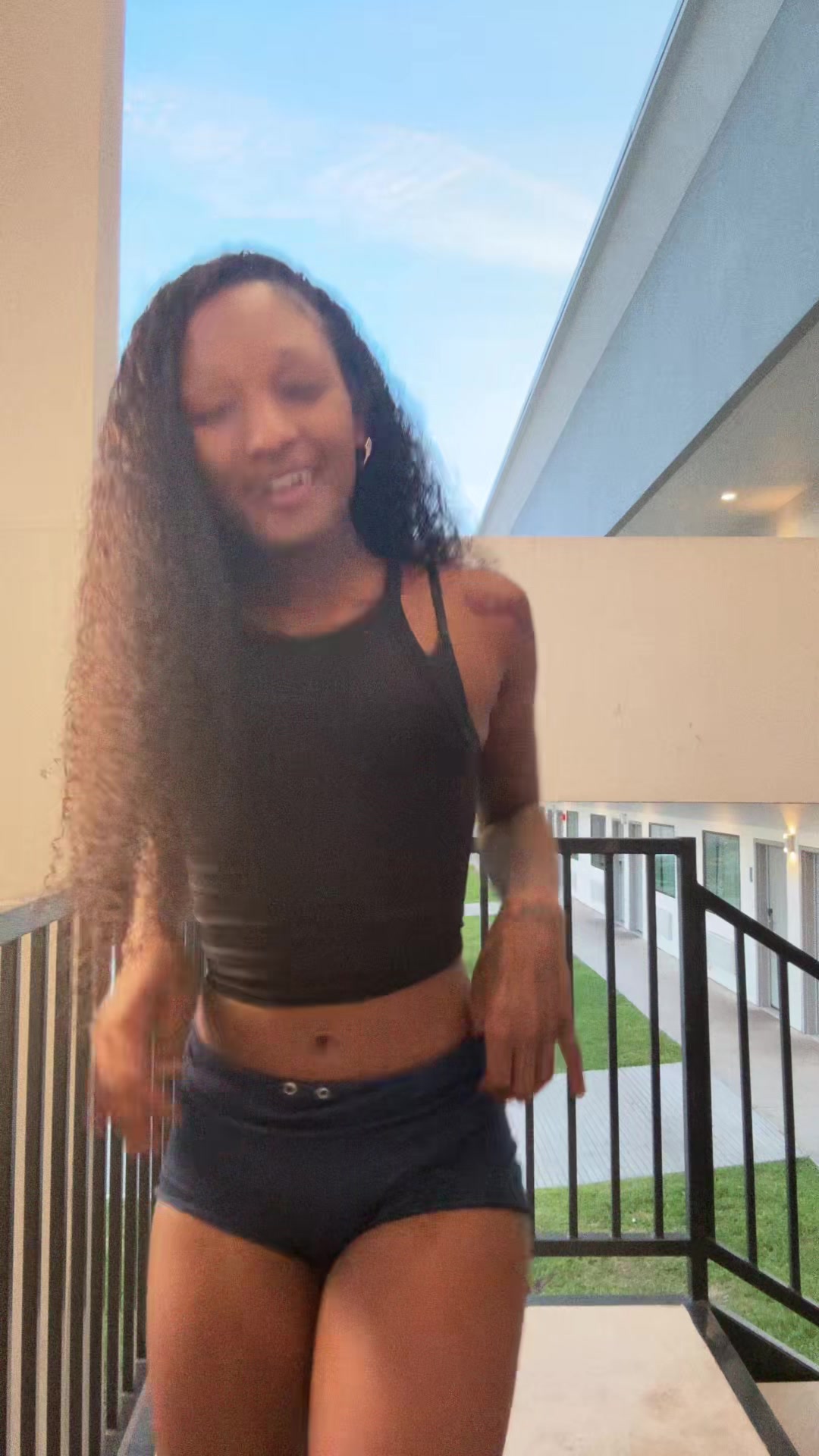 @hoodfishsani