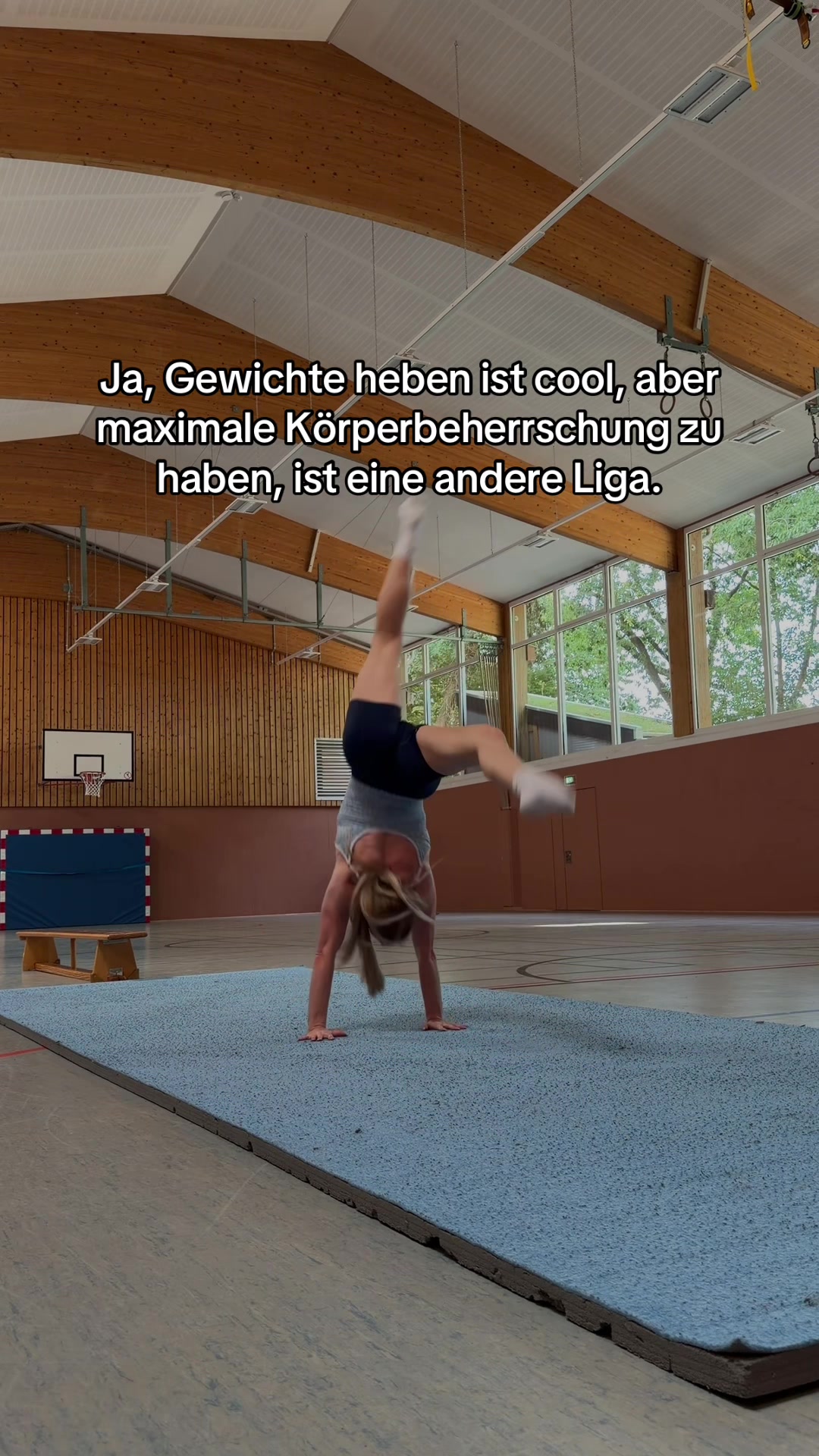 @Elena 🤸🏼♀️