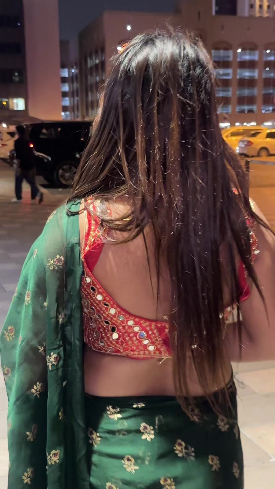 @असु