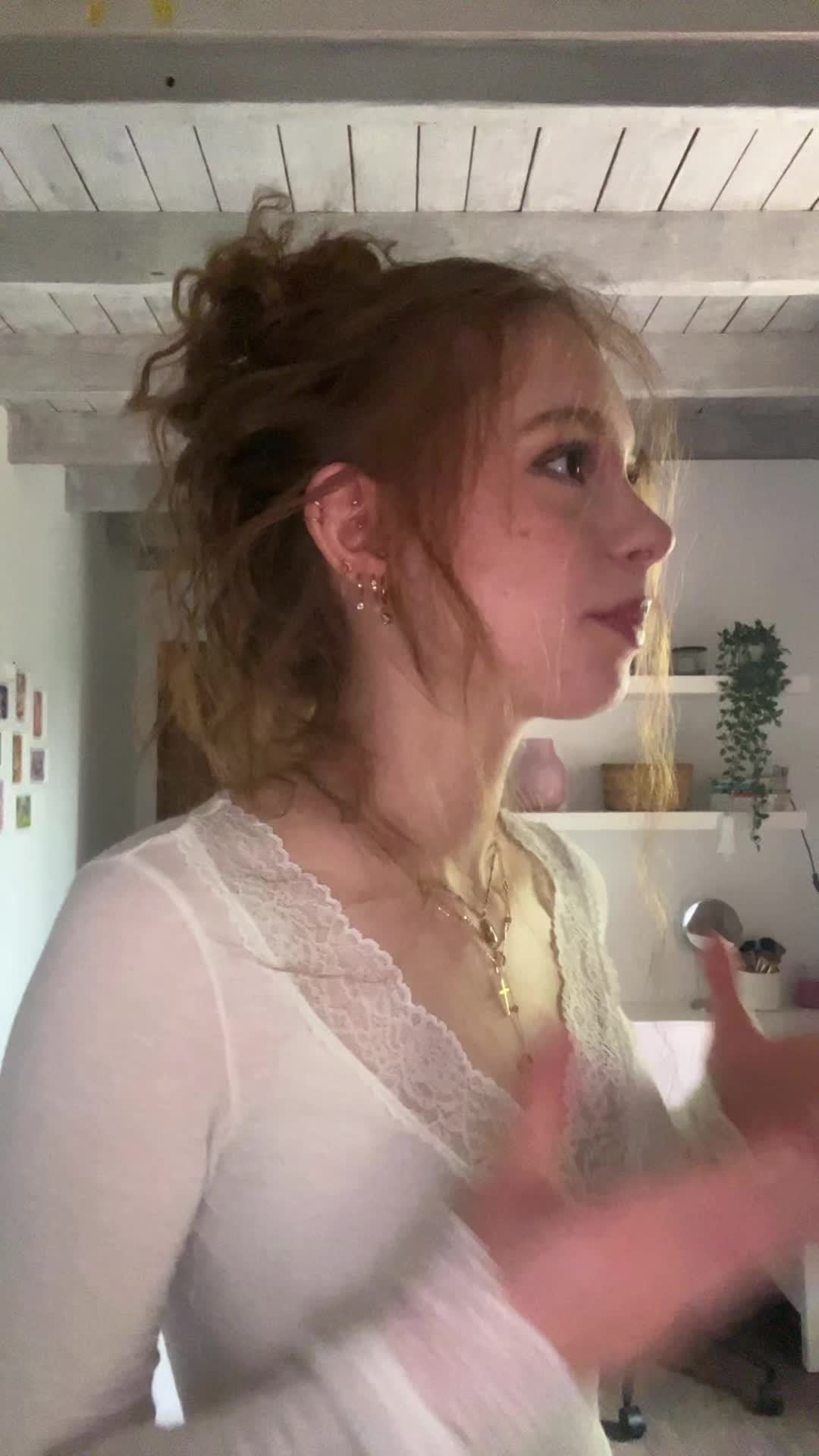 @Annaconda 🐍