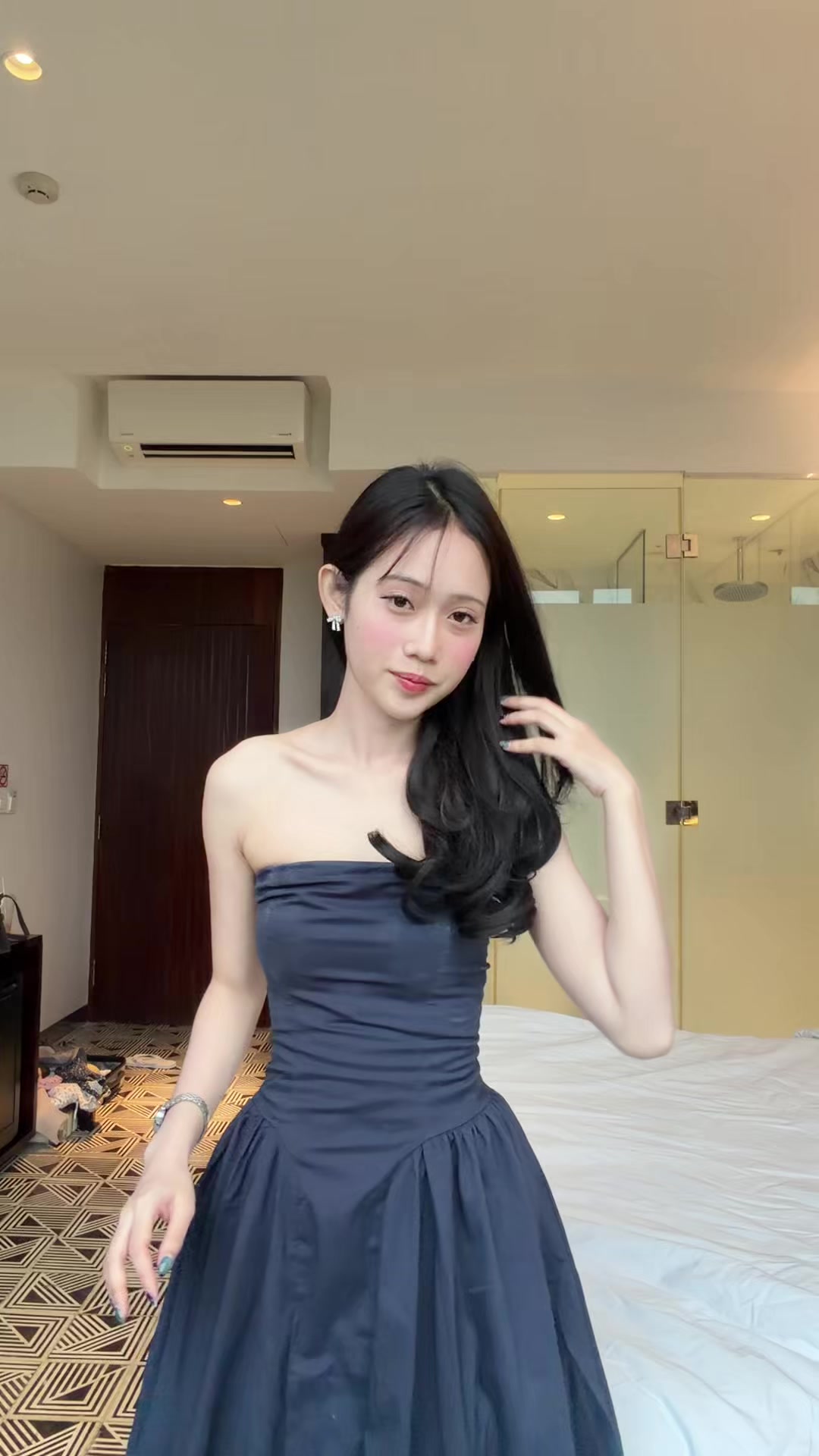 @ម្លិះ-Malish