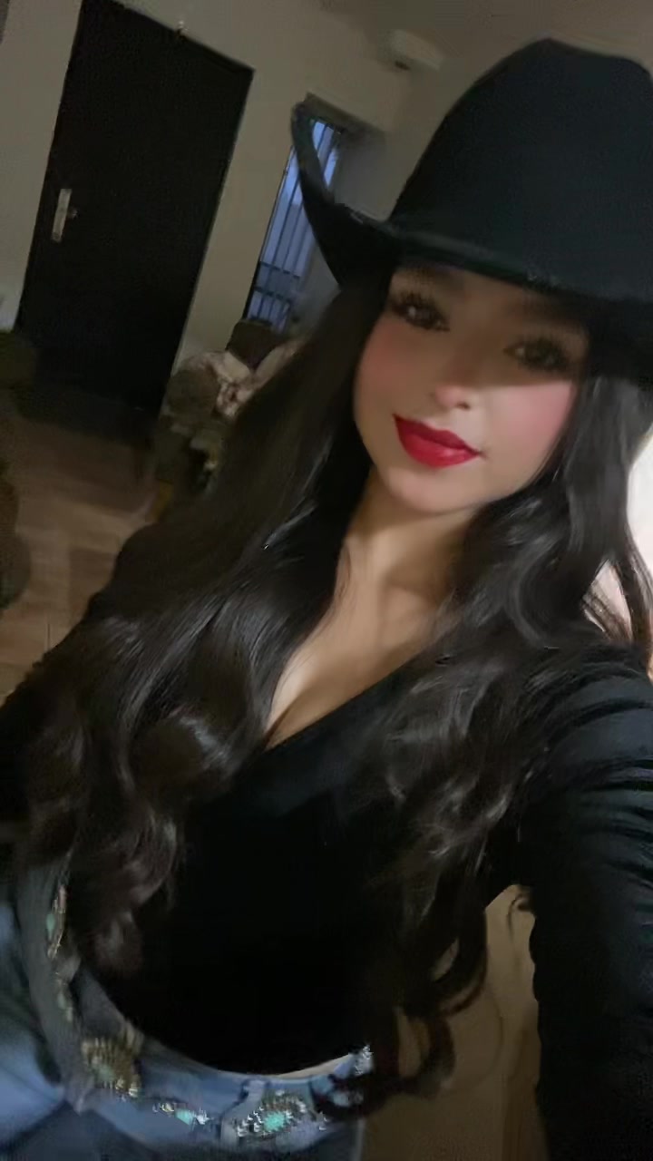 @𝒱𝒾ℴ𝓁ℯ𝓉𝓉𝒶𝒯𝒶𝒸𝒽ℴ💋