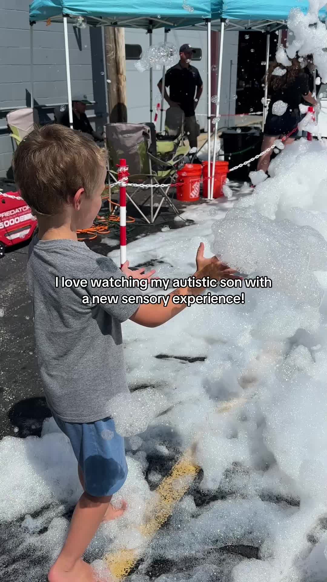 @Luci ☆ autism advocate & mom