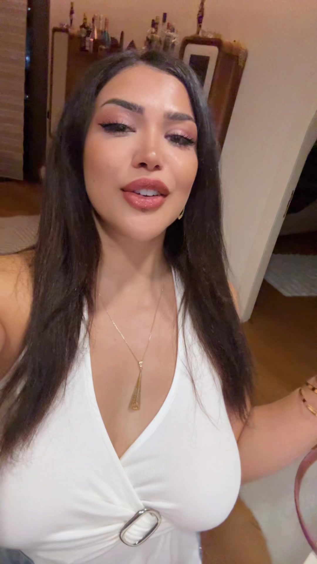 @Mahsa__eyr