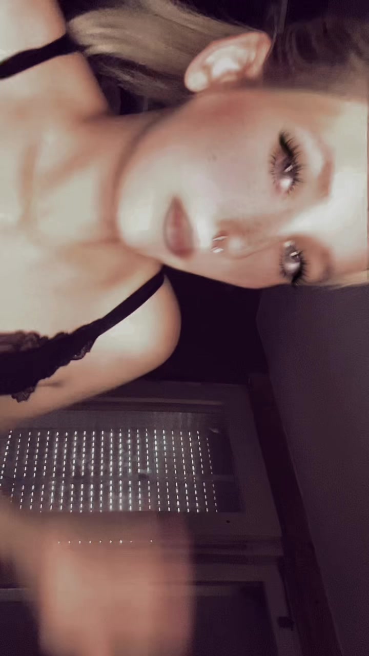 @🌙𝐿𝑒𝑜𝐿𝓊𝓃𝑒🎶