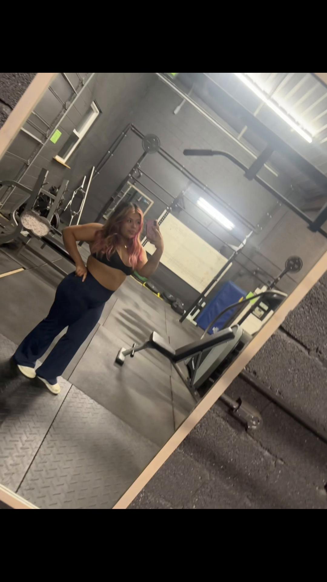 @Ashley Maga&ntilde;a
