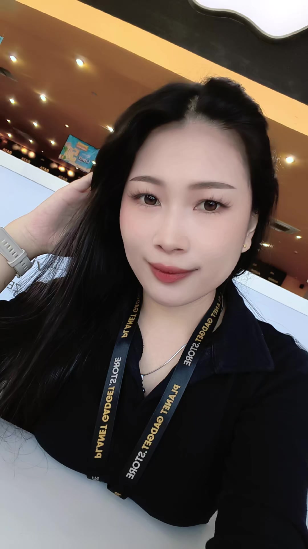 @Jeenayy