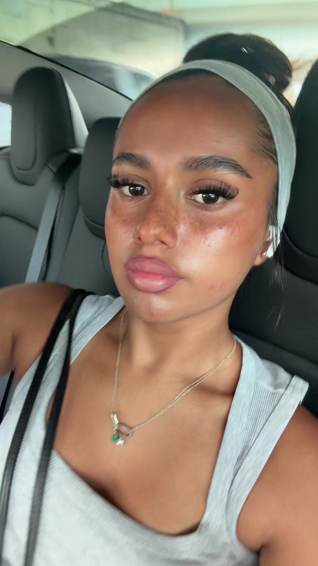 @sara-valentina