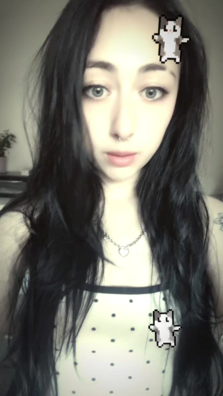@Juli 🦇