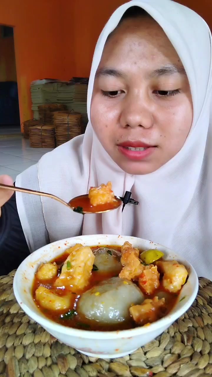 @Aisha