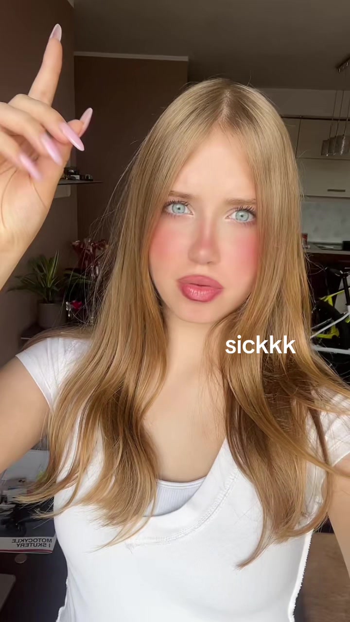 @leanaagg