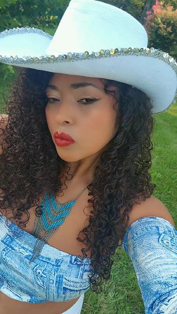 @LUZDELUNA3080
