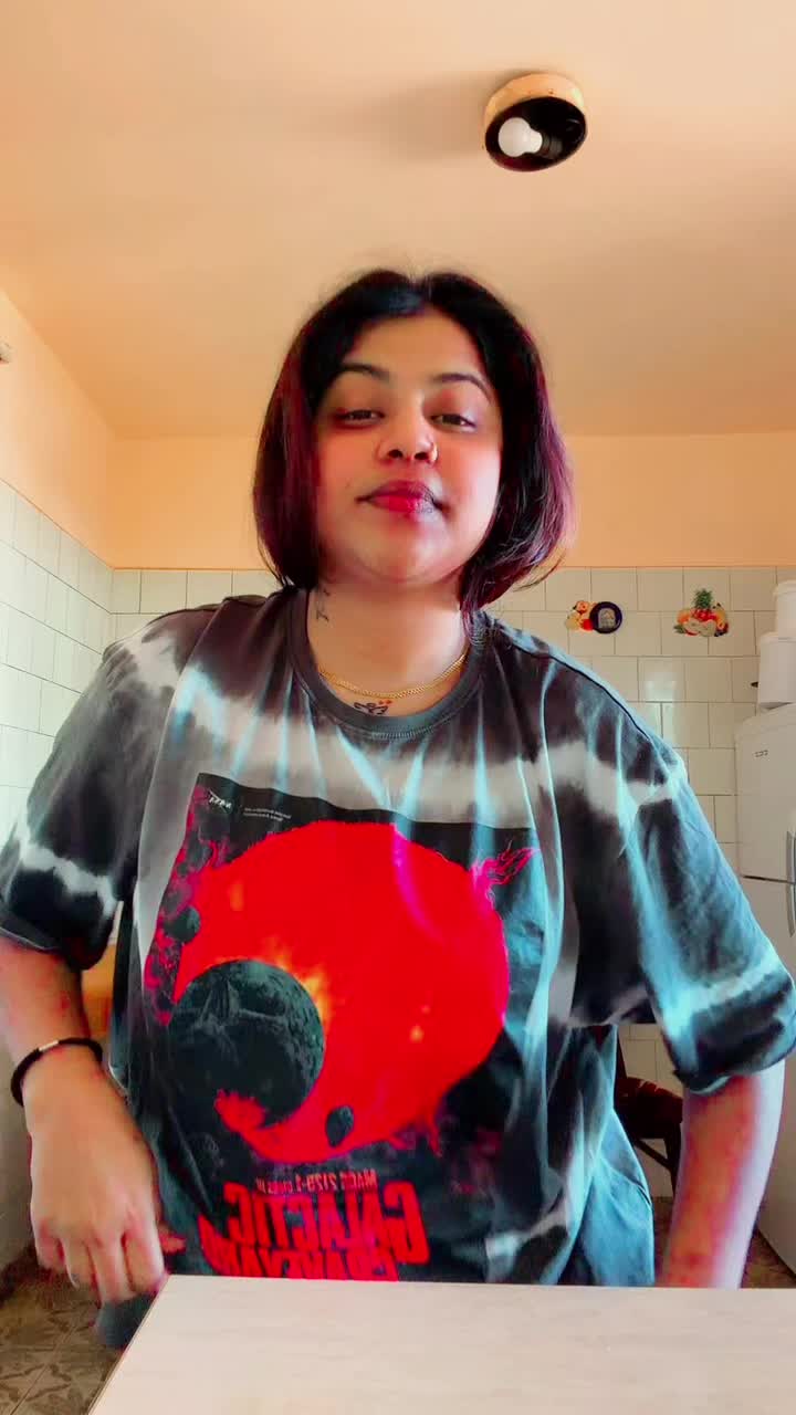 @𝑀𝑎𝑙𝑘𝑖 𝐴𝑦𝑒𝑠ℎ𝑎 🥀🤍🍃