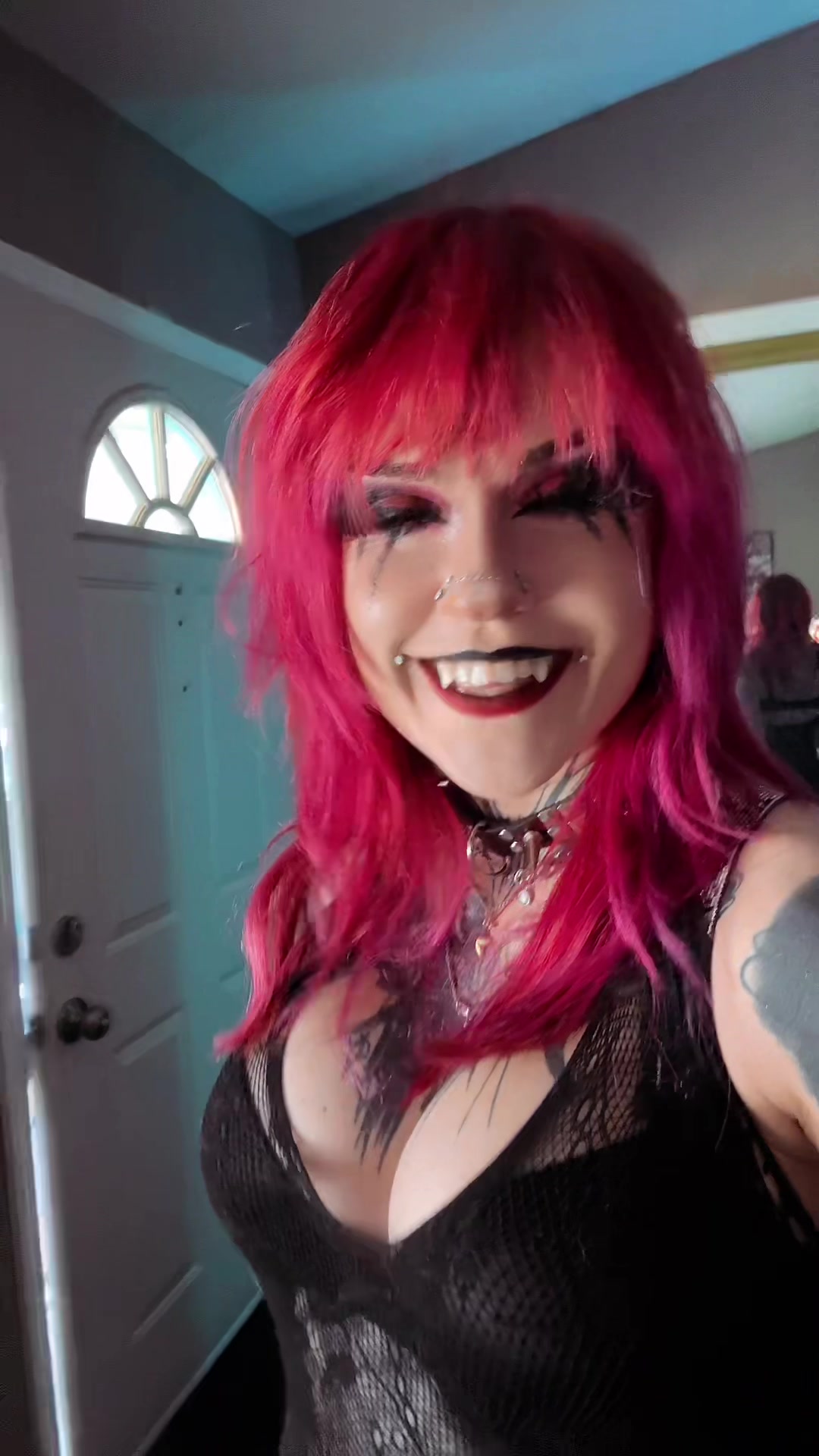 @Holofox