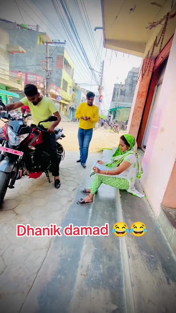 @DipeshSingh. 🕸🕷