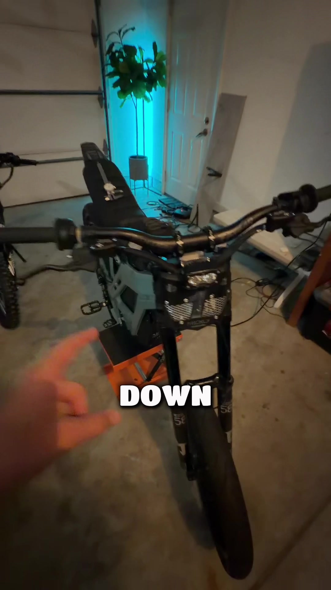 @Etronnix