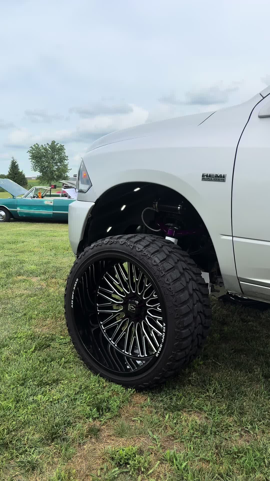 @Thatstockhemi