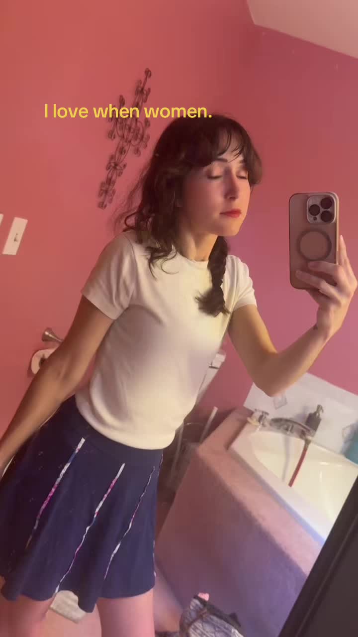 @BrittBrat 🧸ྀིྀི