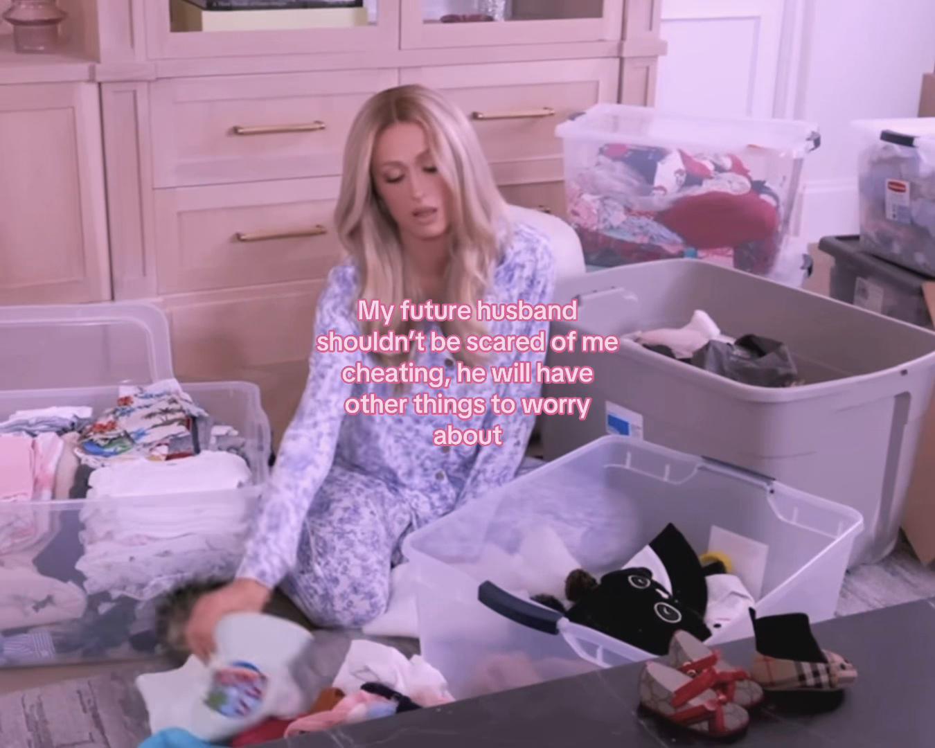 @ℰ