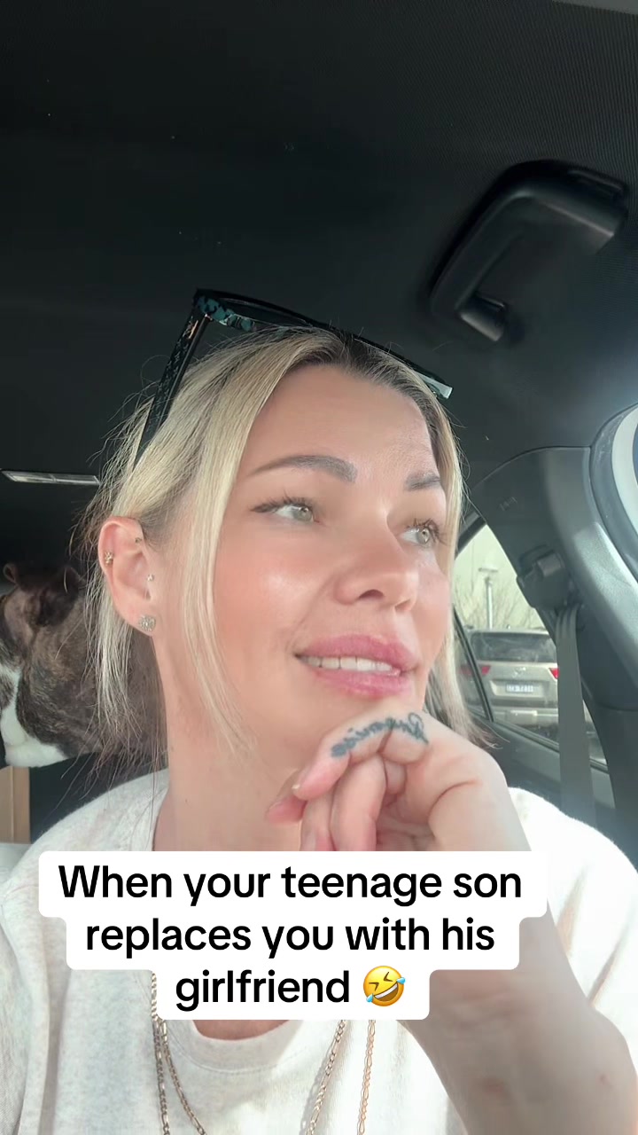 @rebeccajustme