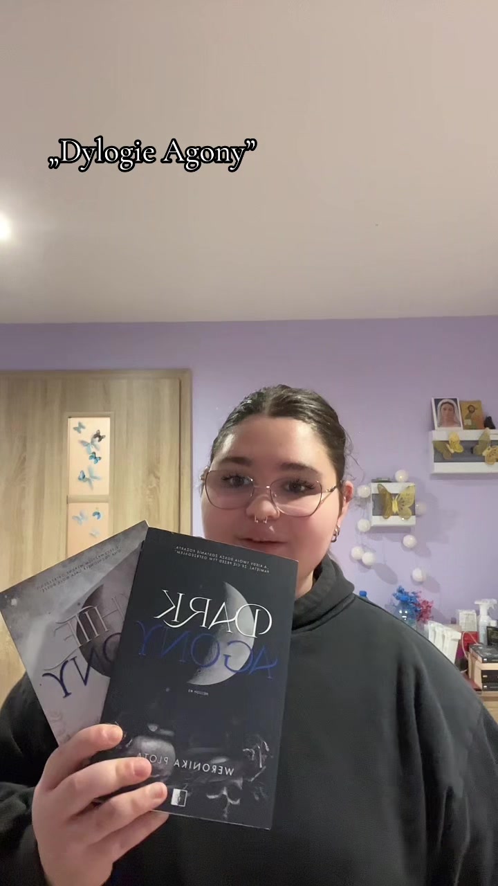 @Bookwithwera🦋📚
