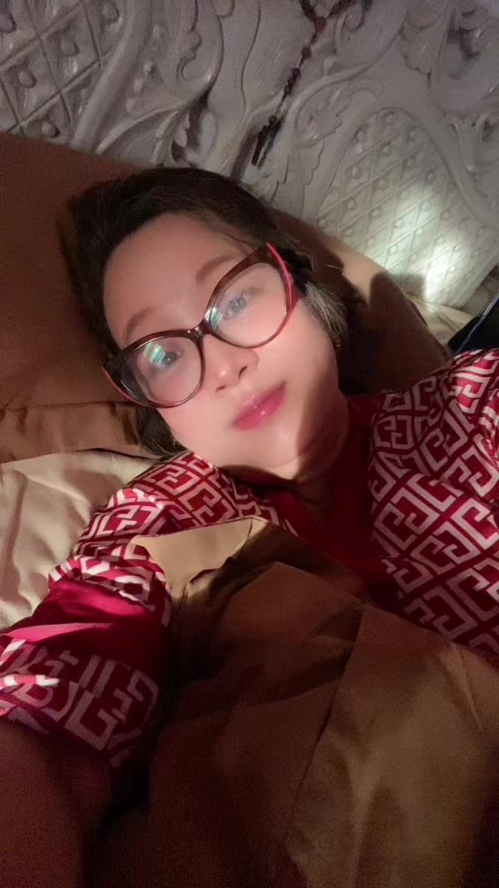 @rosalielingat