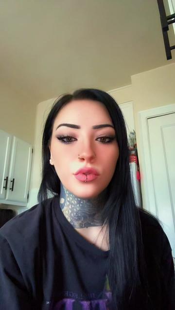 @alieneve