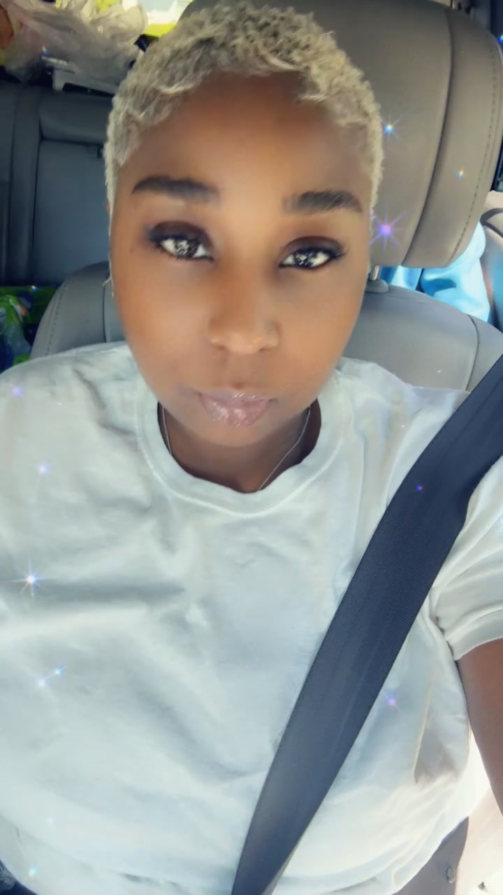 @Drea💜💄💜