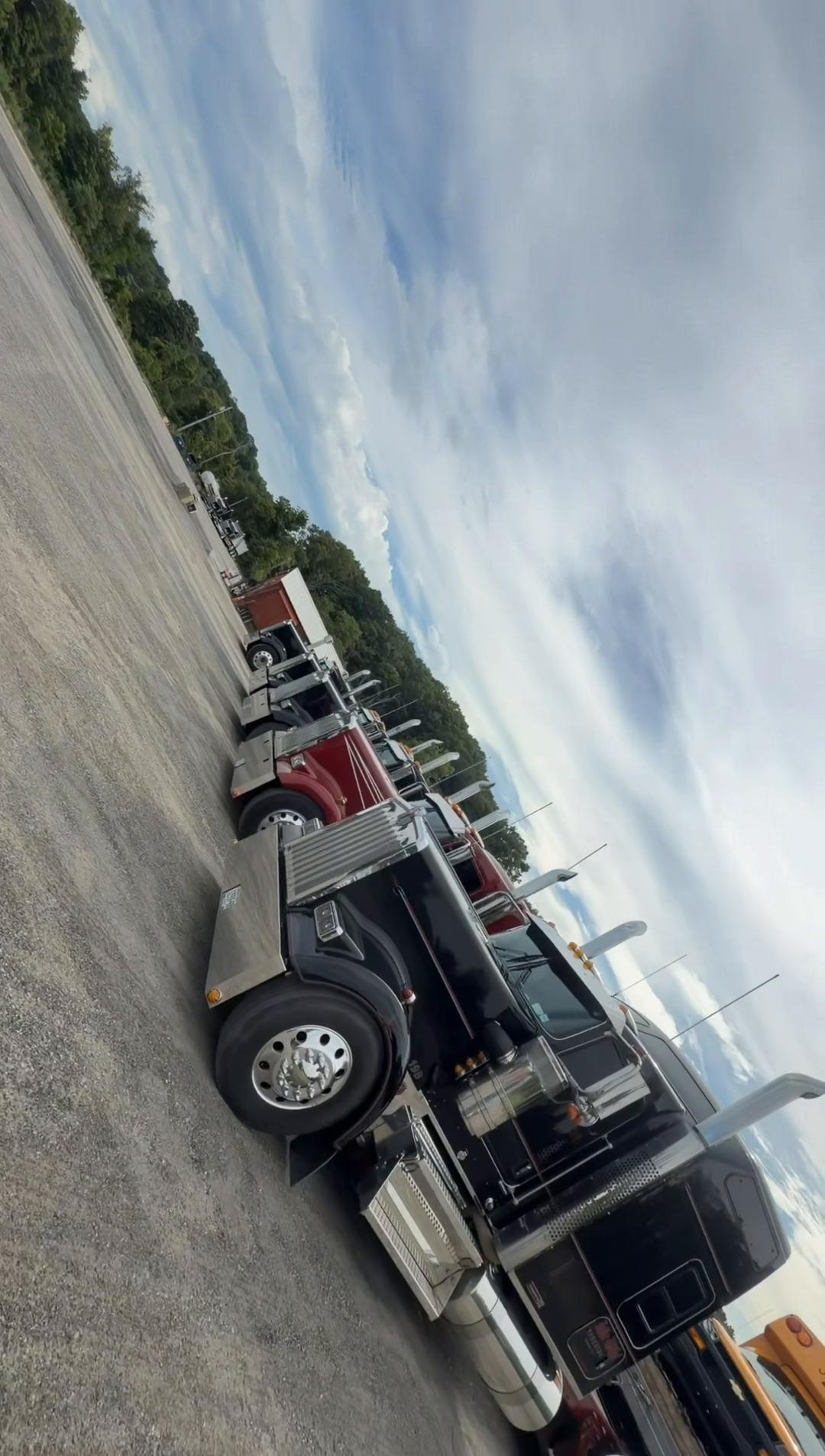 @Ricky_We_Is_He_It