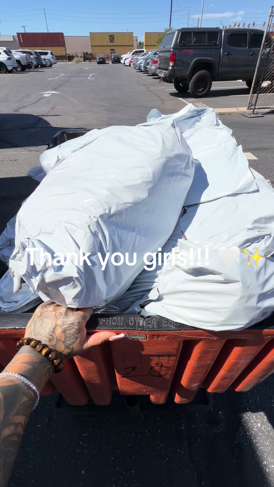 @oneashley_