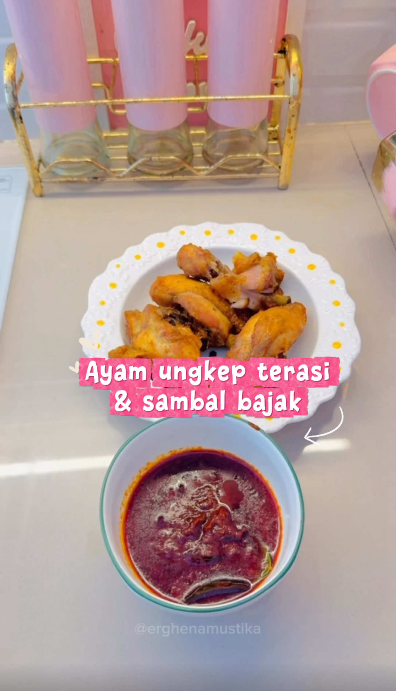 @IG : @erghenamustika