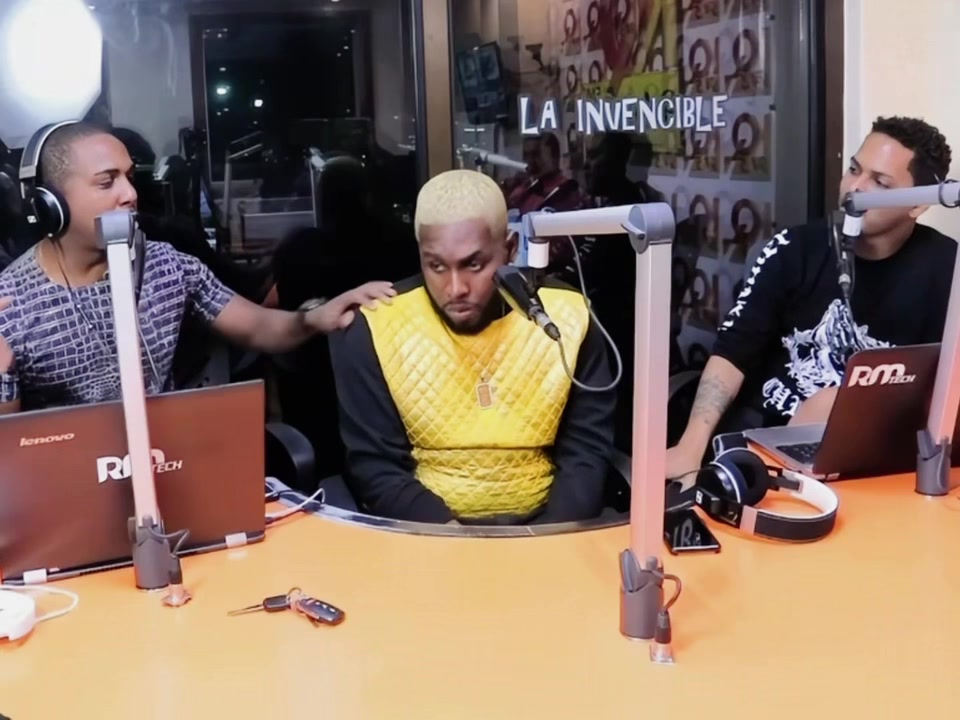 @Mr Black La Fama