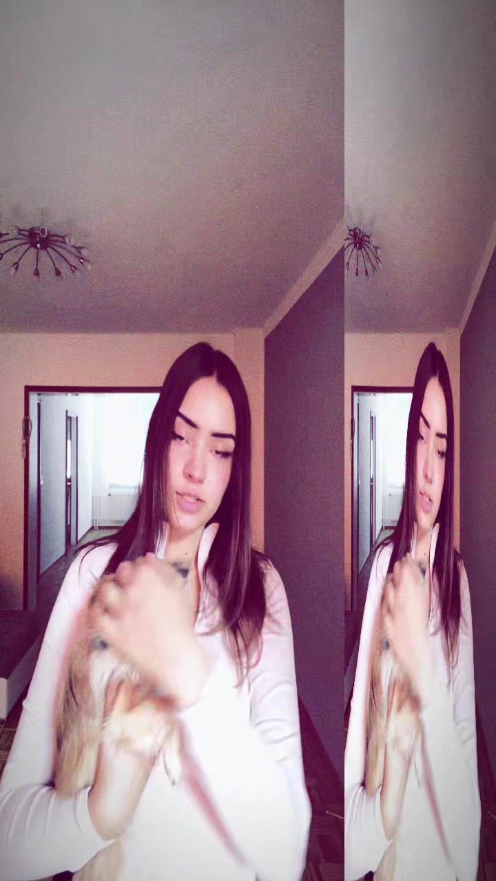 @whosari21