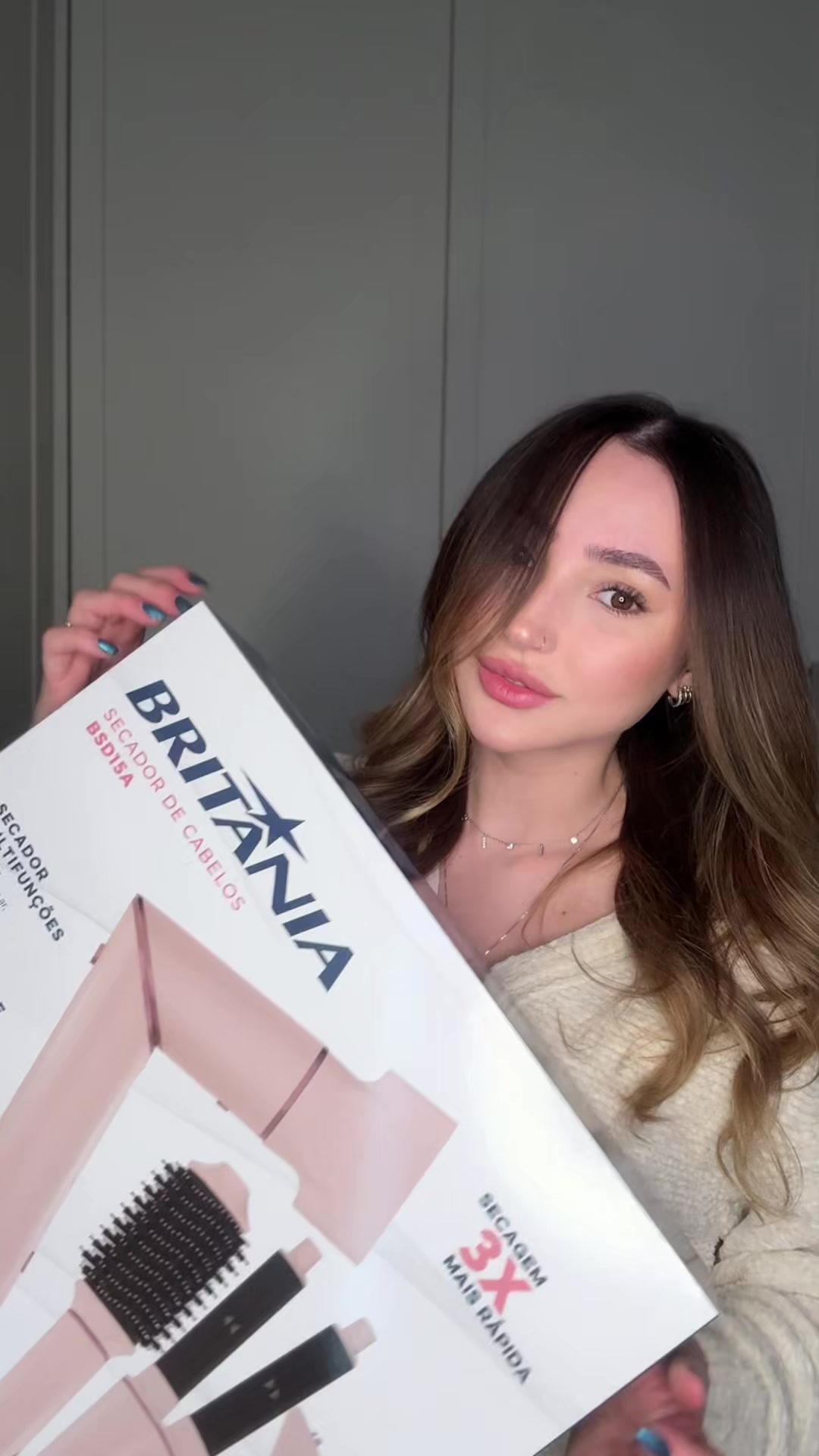 @Ana