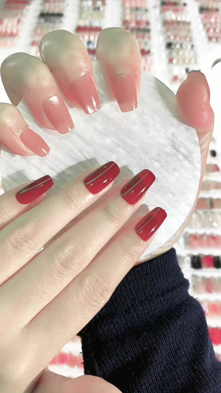 @Molly Nails Ind