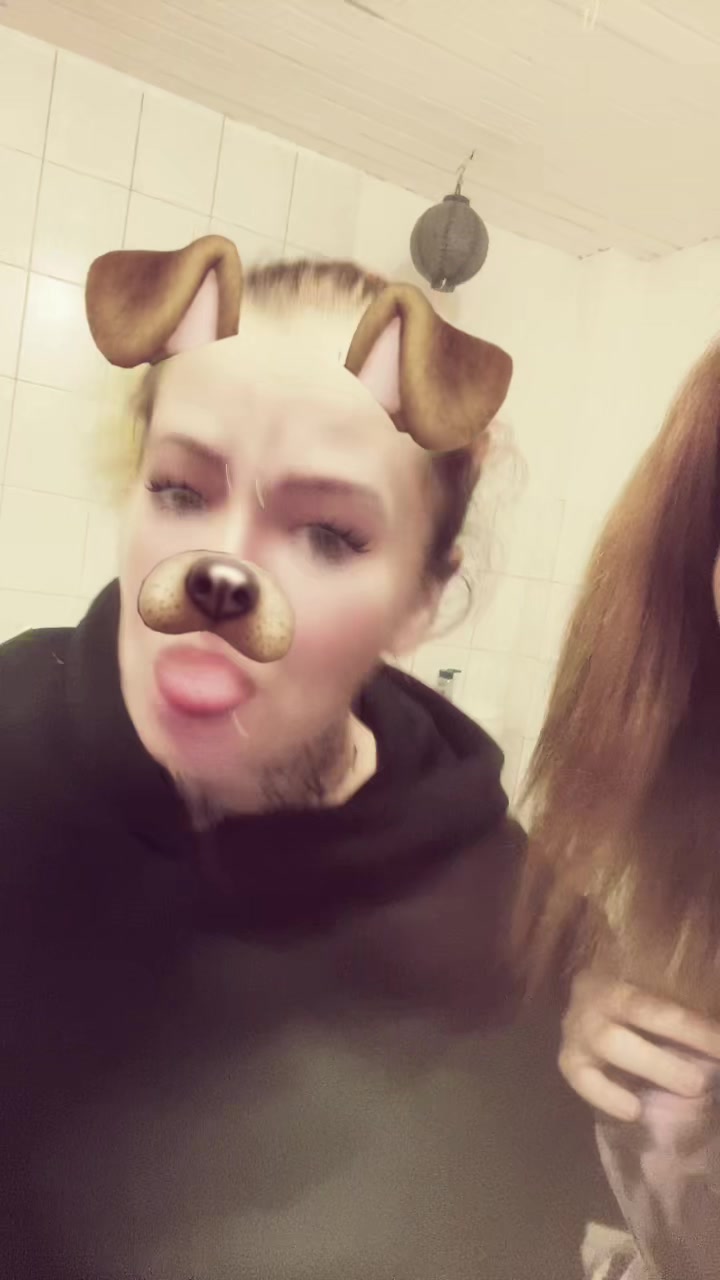 @Angy_187