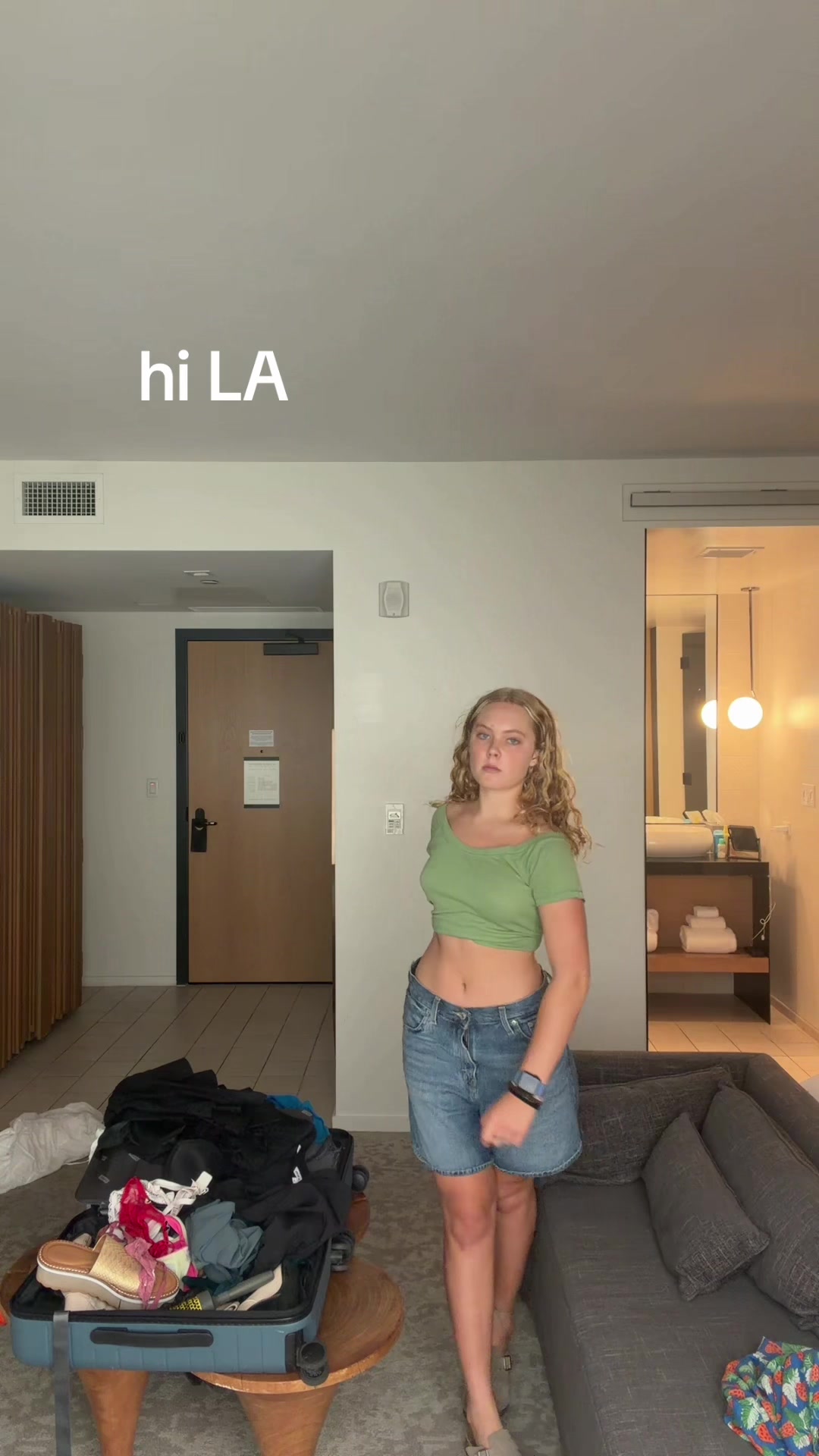 @elenitaa_spammm