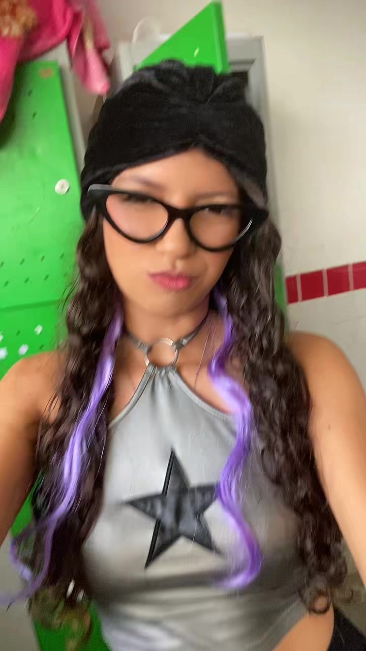 @bella