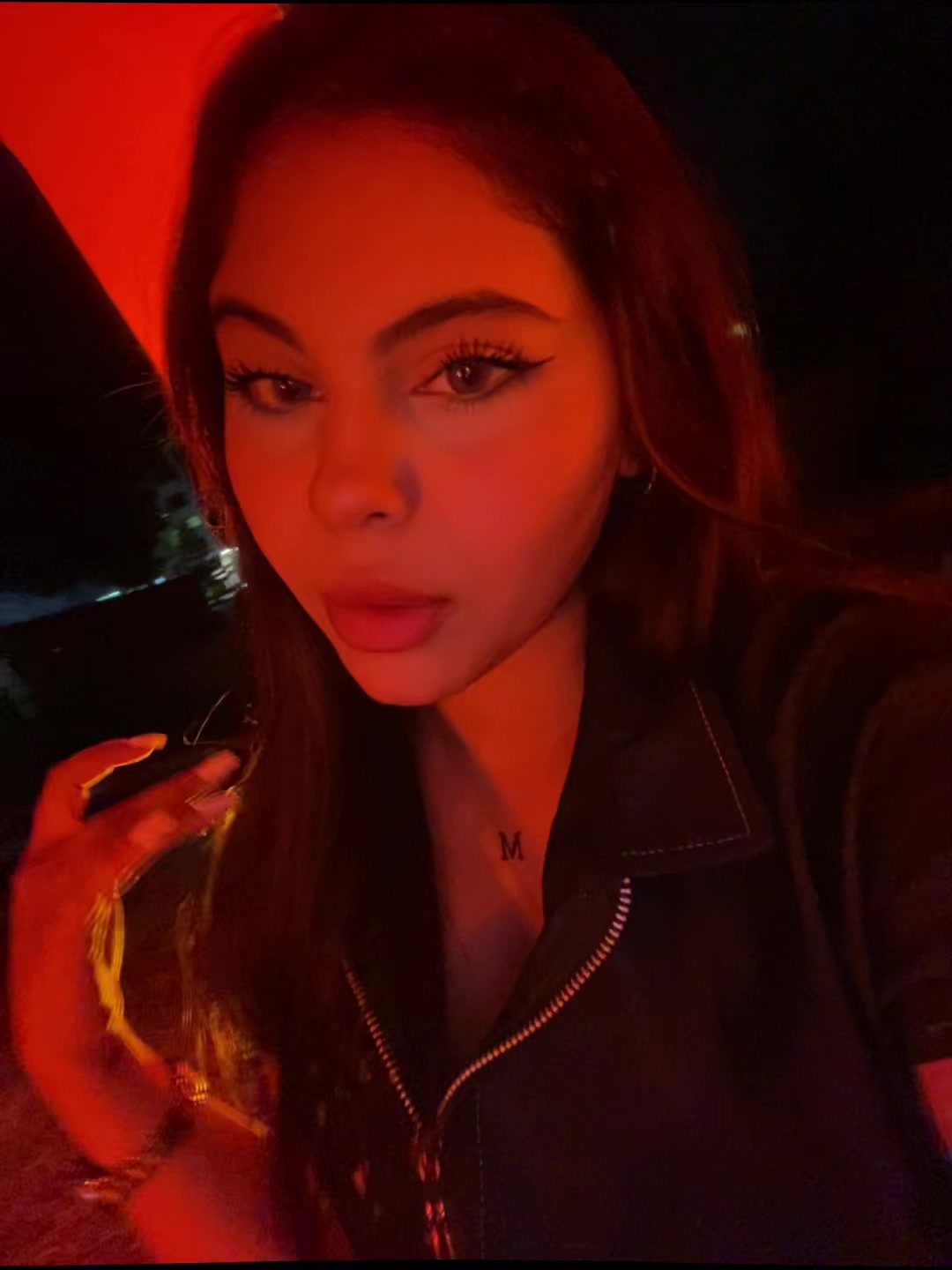 @Mobina