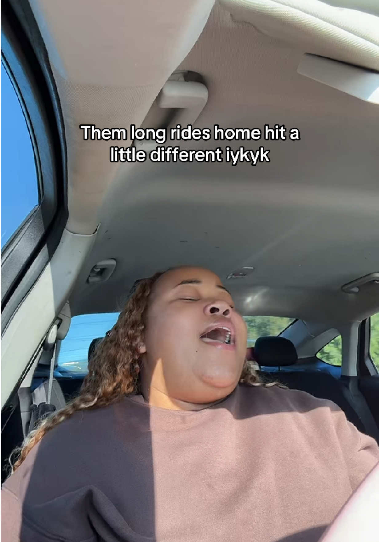 @Tati💛