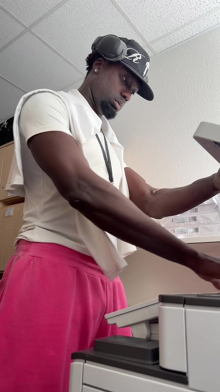 @Romezz
