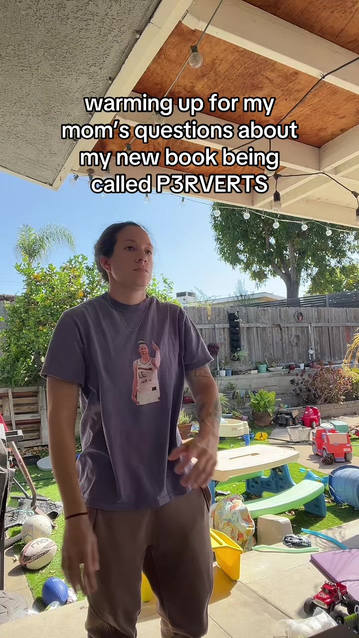 @Mac (Marisa) Crane | author 🍉