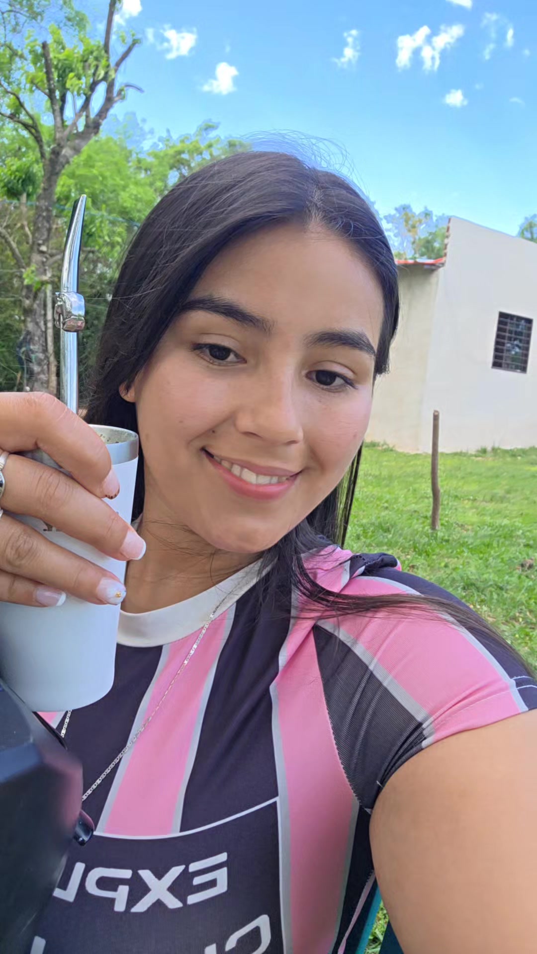 @Lali González🦋👽💫🚼