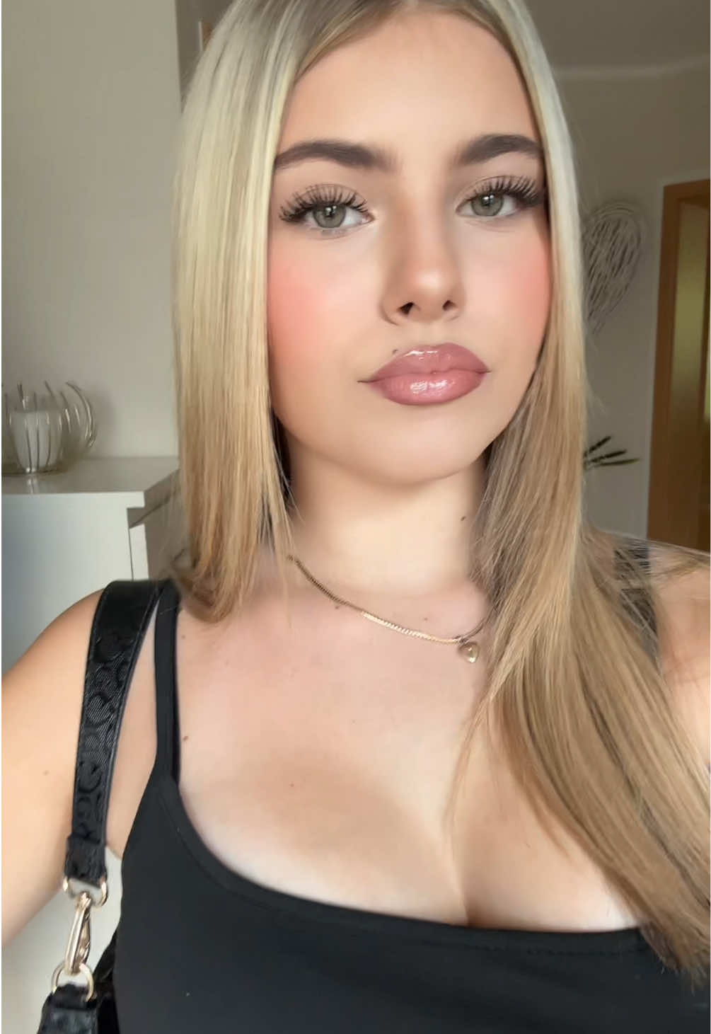 @𝐠𝐫𝐞𝐭𝐚𝐰𝐧𝐬