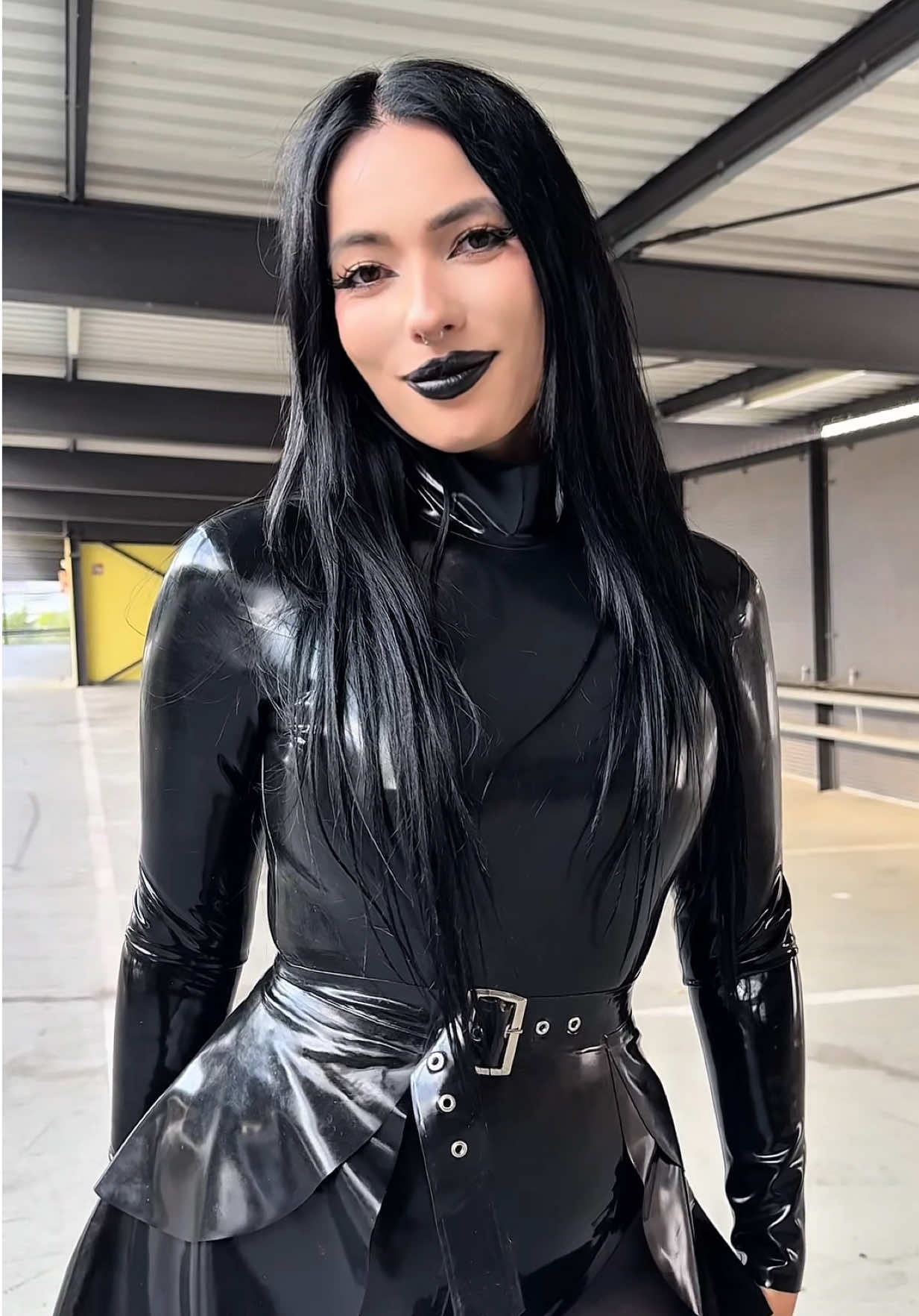 @insta: shadowxserene