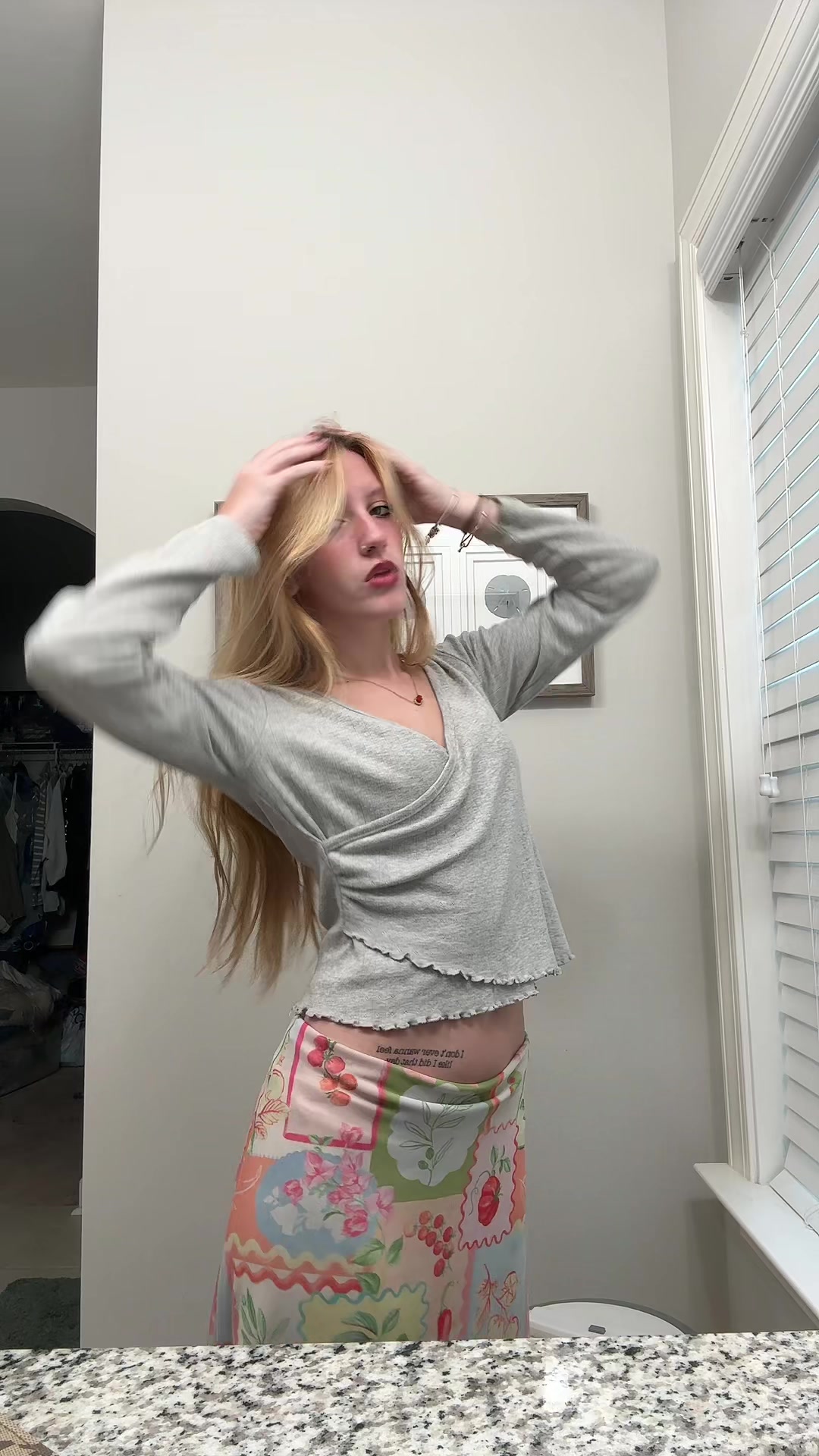 @️