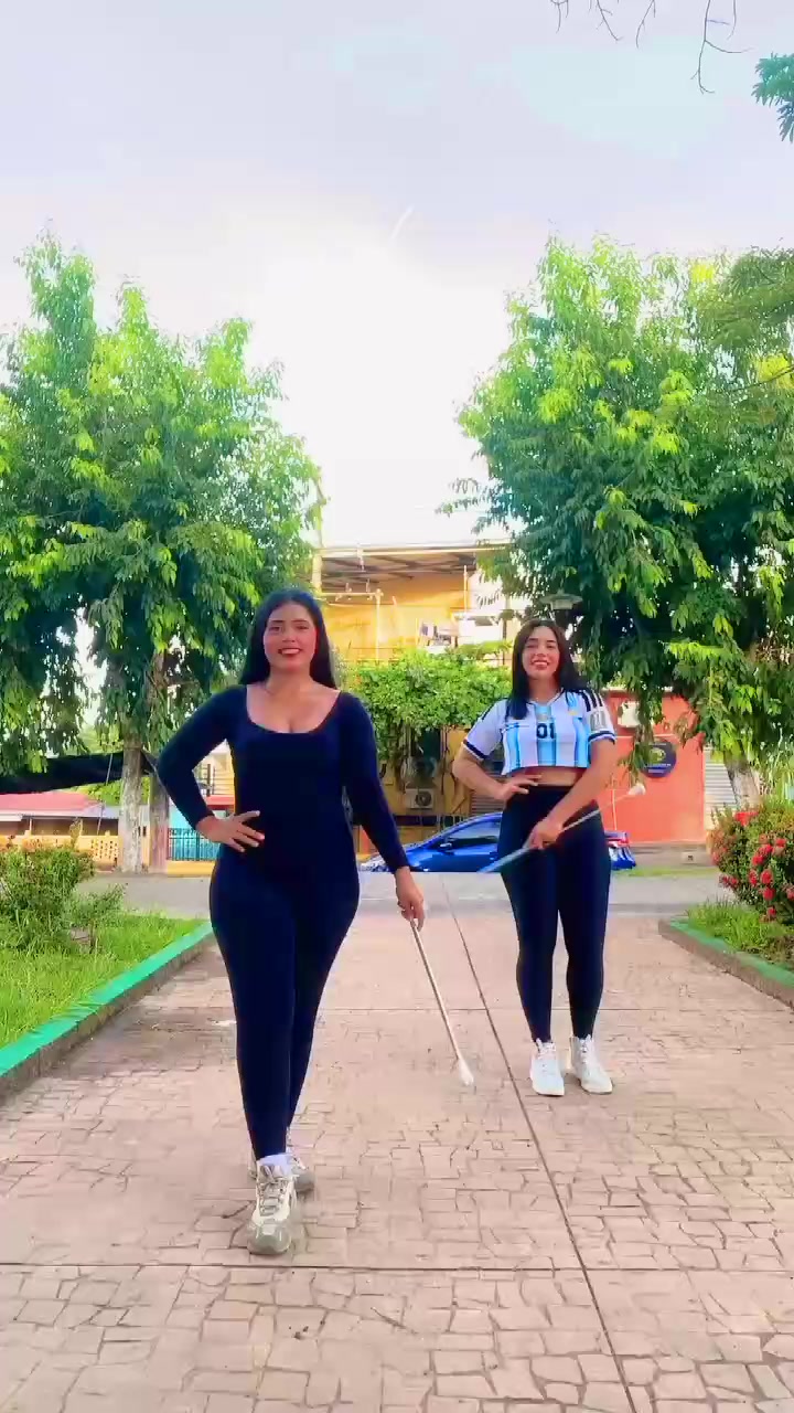 @Leo_52 🇸🇻🇸🇻